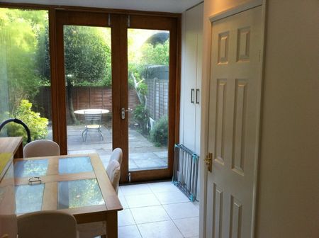 2 Bed Flat, Islington, N7 - Photo 3