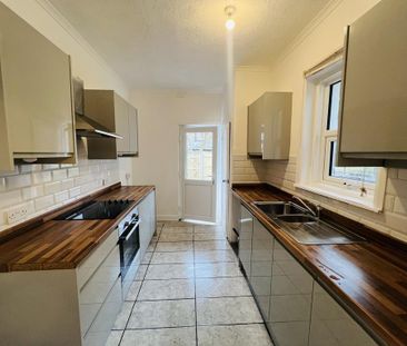 3 bedroom terraced house to rent - Photo 4