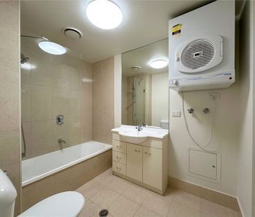 BRAND NEW FLOORBOARDS & FRESHLY PAINTED! - Photo 3