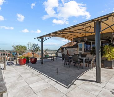 Spectacular views from private roof top terrace - Photo 6