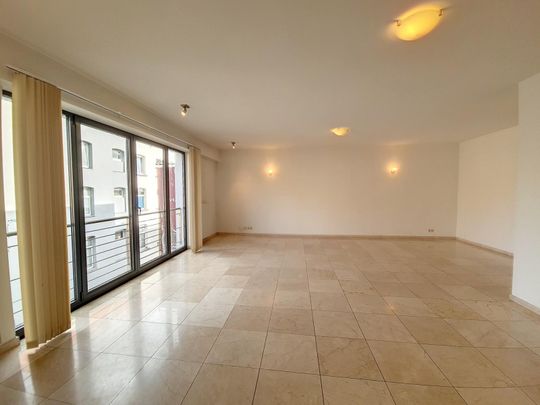 Lumineux & Moderne | Quartier Sainte-Catherine appartement deux chambres - Photo 1