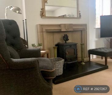 5 bedroom detached house to rent - Photo 2