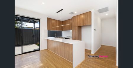 Absolutely Stunning Home - Photo 4