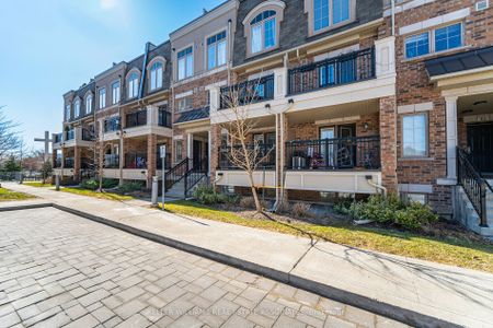 Condo Townhouse For Lease | W8140950 - Photo 2