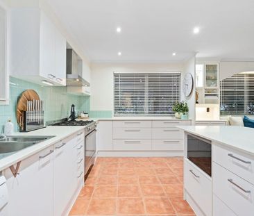 Charming Chirn Park Home – Walk to Everything - Photo 4