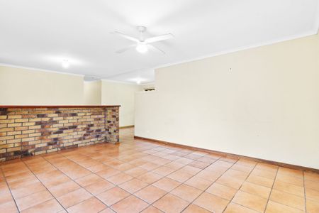 47 Ironwood Street, Crestmead QLD 4132 - House For Rent | Domain - Photo 2