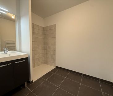 Location Appartement 3 pièces 66m² NOTRE DAME DE BONDEVILLE 76960 - Photo 5