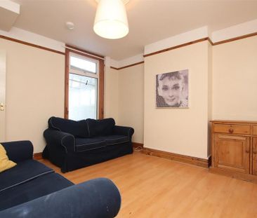 4 bedroom house to rent - Photo 1