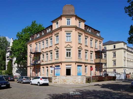 Wohlfühlen auf zwei Etagen - Großzügige 3-Zimmerwohnung in Löbtau zu vermieten - Photo 1