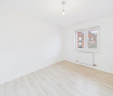 4 bedroom Town house to rent - Photo 3