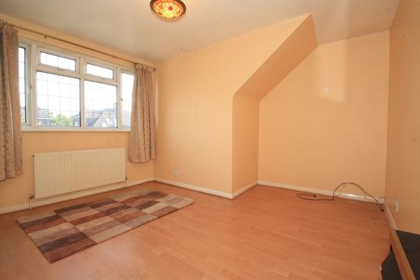 Woodland Way, London, NW7 - Photo 1