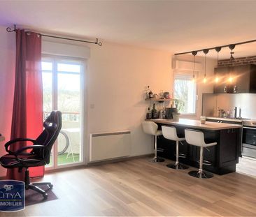 Location Appartement 2 pièces 49m² MONTAUBAN 82000 - Photo 2