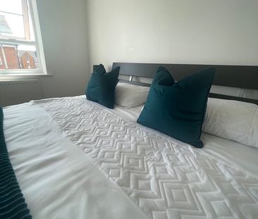 4 Bed Semi-Detached House, Lockside Place, CV1 - Photo 5