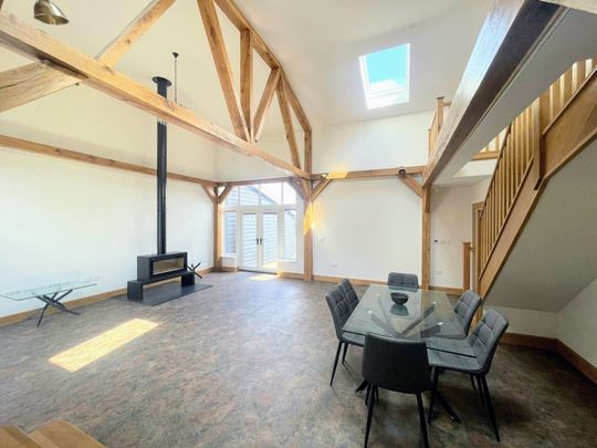 Green View, Ipswich, Baylham - Photo 1