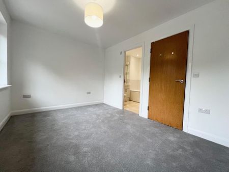 3 bedroom terraced house to rent - Photo 4