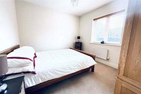 Starlings Roost, Bracknell, Berkshire, RG12 - Photo 4