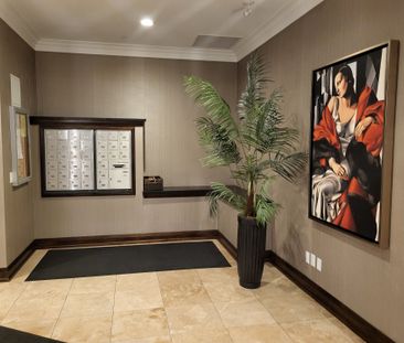 For Lease - 205 Lakeshore Road Unit# 305, Oakville, Ontario - Photo 1