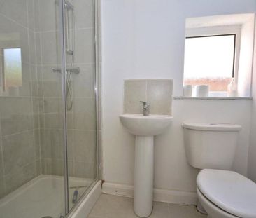 6 bedroom semi-detached house to rent - Photo 3