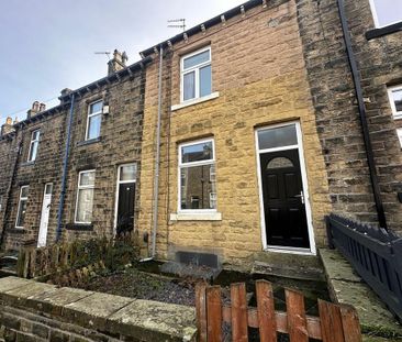 2 bedroom terraced house to rent - Photo 2