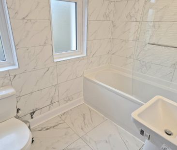 Towngate, Sowerby Bridge - Photo 3