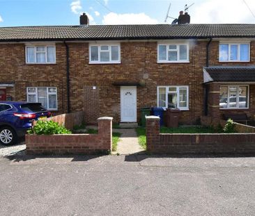 3 bedroom terraced house to rent - Photo 6