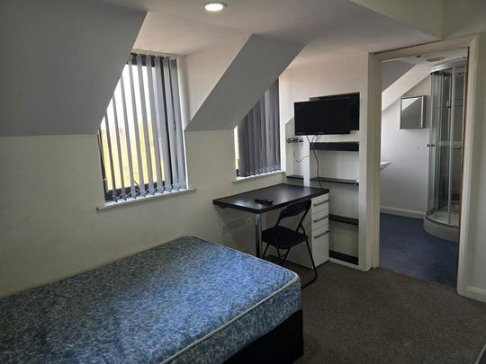 Studio to rent - Photo 1