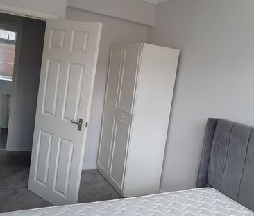 Room in a Shared House, Kirkdale Corner, SE26 - Photo 3