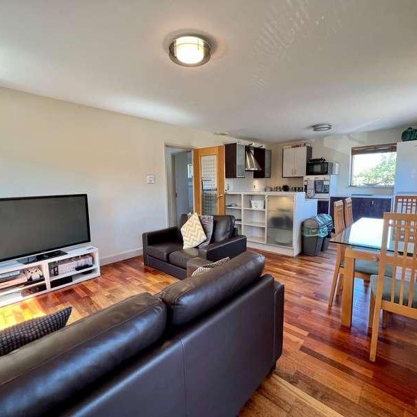 Henke Court, Caerdydd, CF10 - Photo 1