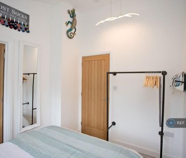1 bedroom semi-detached house to rent - Photo 3