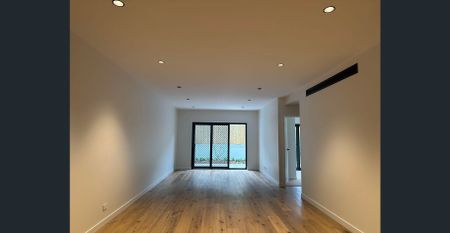 Luxury apartment located in State High School Catchment - Photo 3