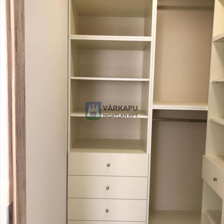Kiadó újszerű állapotú lakás - Székesfehérvár - Fotó 1