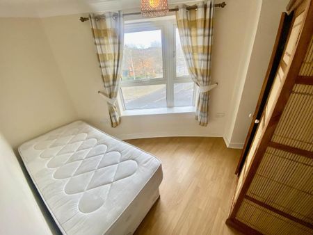 2 bedroom flat to rent - Photo 3