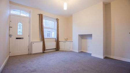 2 bedroom terraced house to rent - Photo 2