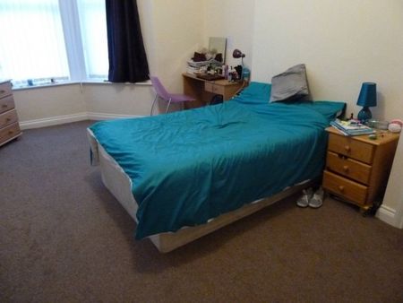 Modern 4 Bed apartment... - Photo 5