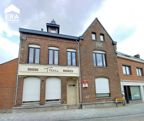 Ruim gelijkvloers appartement met garage te huur - Photo 1