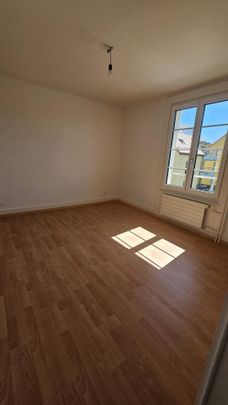 Appartement 4 pièces à Yverdon-les-Bains - Spacieux logement de 4 pièces au 1er étage avec balcon - Photo 1