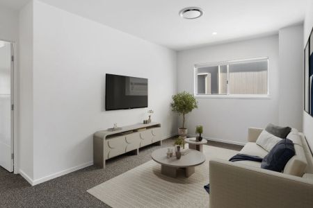 Near new 4-Bedroom Home with Pool & Luxury Features. Contact Julie Sykes 0438 050 110 The weekly rent will increase to $975 on 21.03.2025 - Photo 2