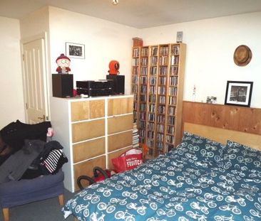 Palmeira Square, Hove, BN3 1FA 0 bedroom flat to rent - Photo 2