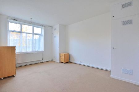 3 bedroom apartment to rent - Photo 2