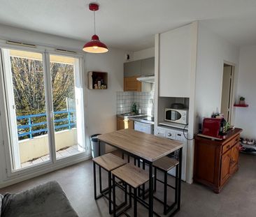 Location Appartement 1 pièce 33m² - Photo 3