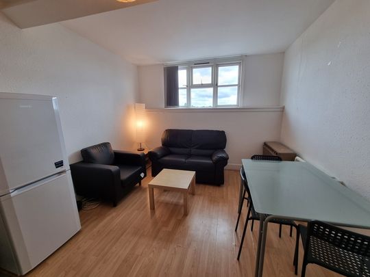 3 Bed Student Accommodation - Photo 1