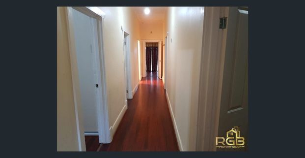 !! 3 Bedroom House in Kilburn!! - Photo 1