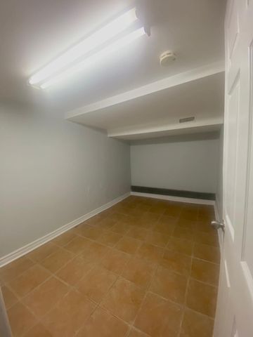 For Lease - 157 Ashdale Avenue Unit# A, Toronto, Ontario - Photo 4