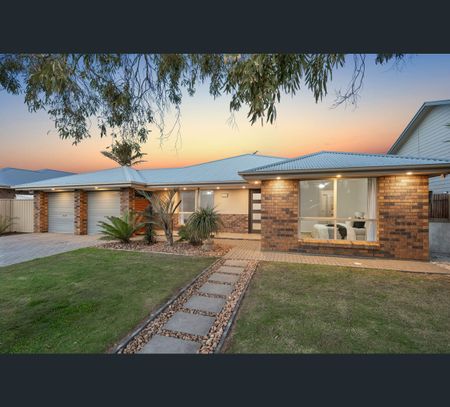 29 Dover Street, Aldinga Beach, SA 5173 - Photo 2