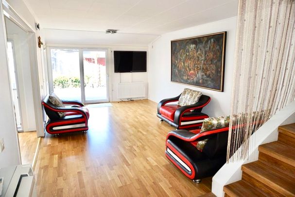 Vallatorpsvägen, Täby - Photo 1