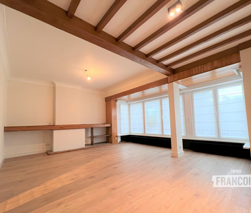 Charmant appartement met terras op rustige, doch centrale ligging. - Foto 1