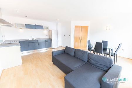 2 bedroom flat to rent - Photo 2