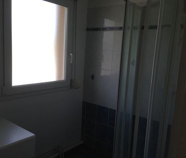 Location Appartement 2 pièces 47m² TROYES 10000 - Photo 2