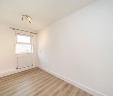 2 bedroom maisonette to rent - Photo 1