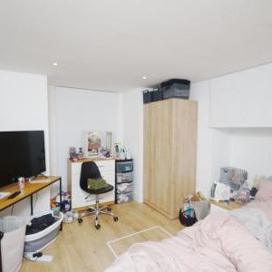 Aubrey Road, Fallowfield, Manchester, M14 - Photo 1